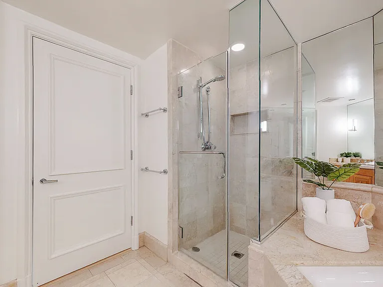 701 Ocean Ave #311 — Photo 28