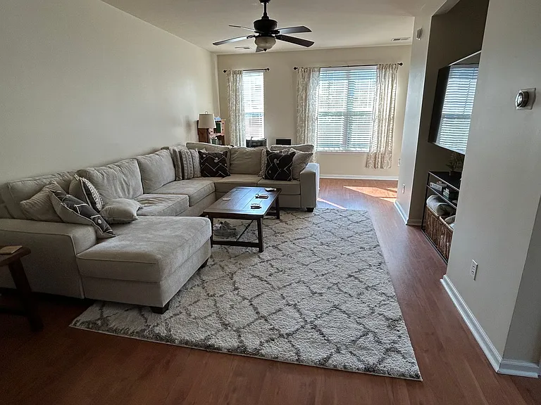 1542 Bluewater Way — Photo 9