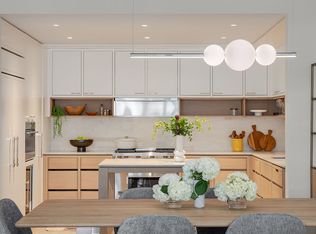 250 96th St #5A, New York, NY 10025