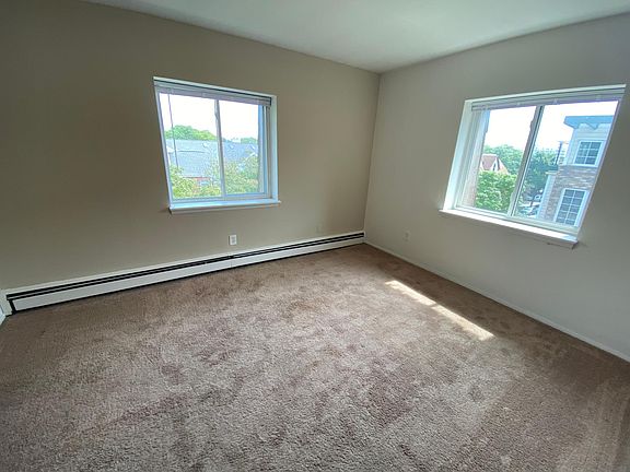 5th image of 2223 E Belleview Pl APT 307