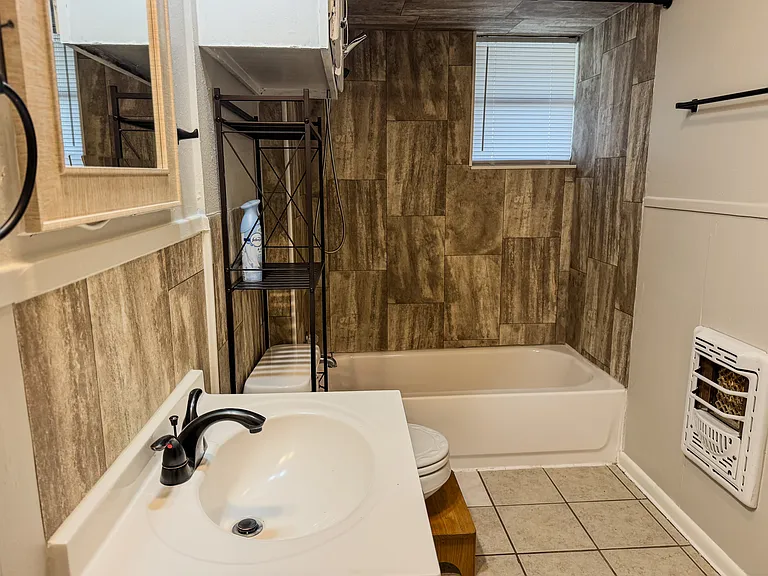 743 Oak Leaf Trl — Photo 13