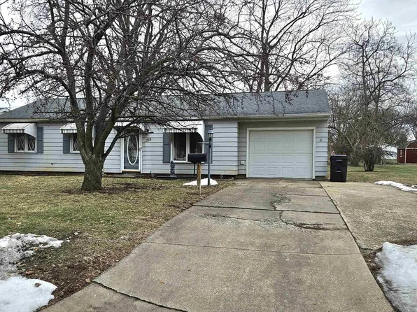 1155 S Main St, Canton, IL 61520