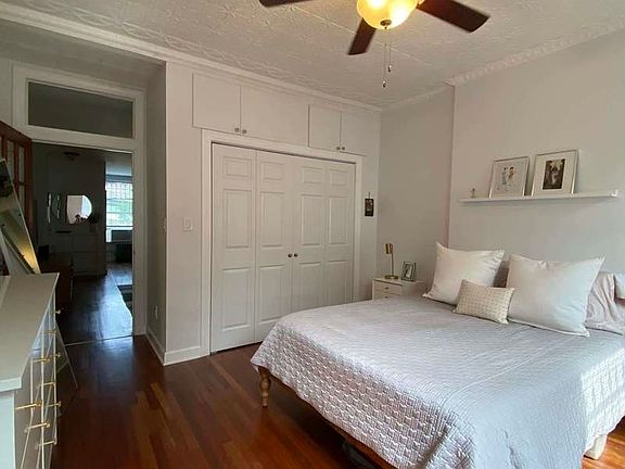 3rd image of 658 Henry St #1A