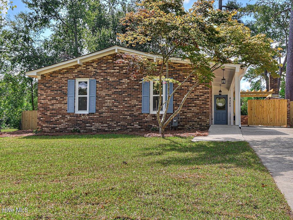 1st image of 4380 Roxbury Drive
