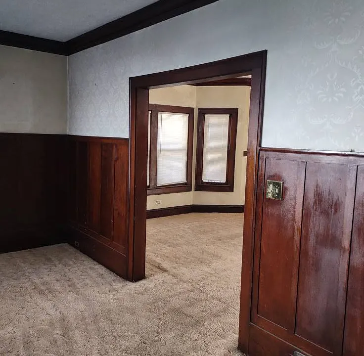 DINNING ROOM to LIVING ROOM