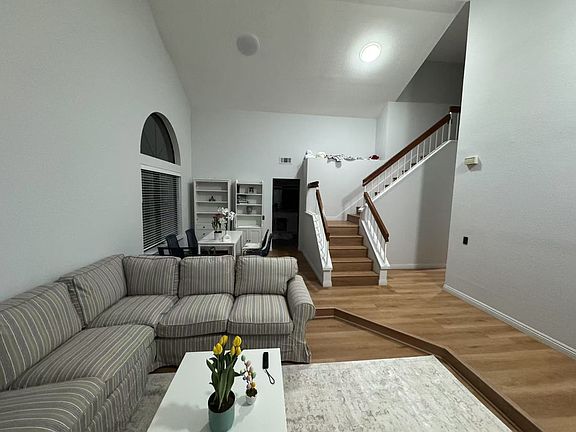 4th image of 21725 Lasso Ln