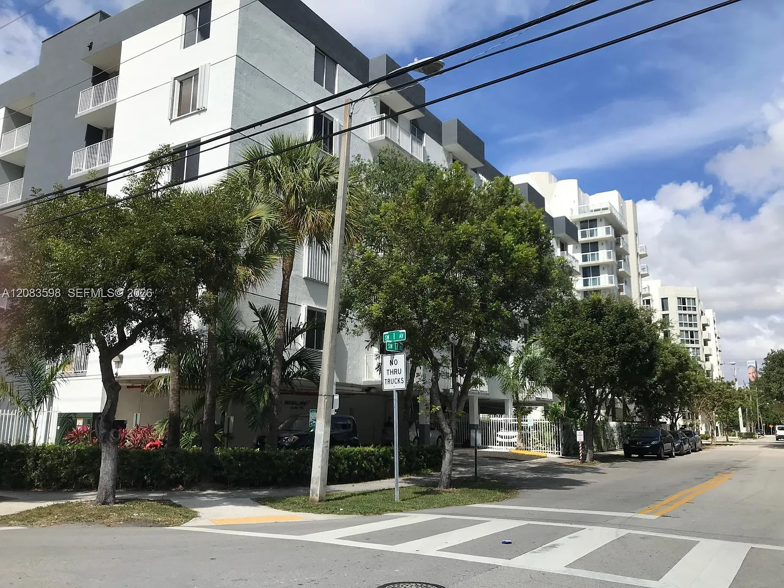 Brickell View Condo — Photo 1