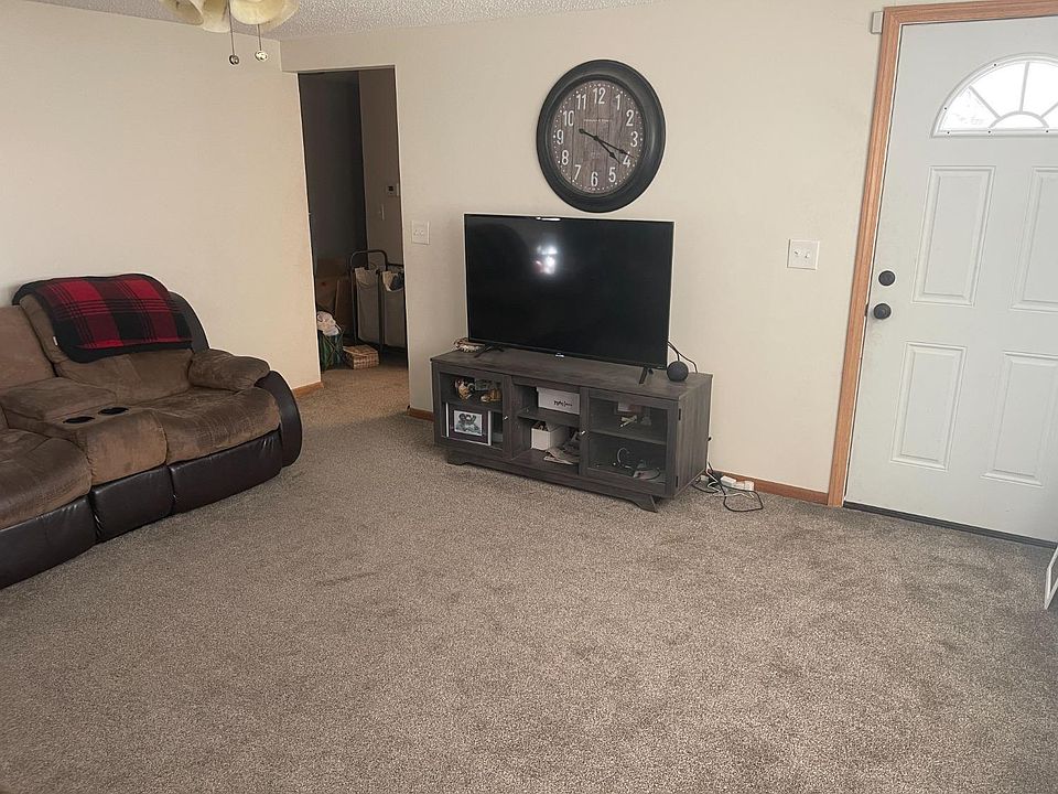 401 E Mill St, Plainville, KS 67663 Zillow