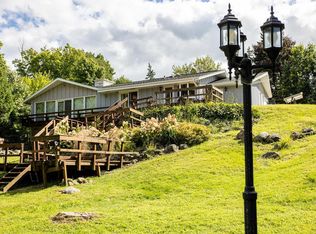 4350 Hubertus Rd, Hubertus, WI 53033