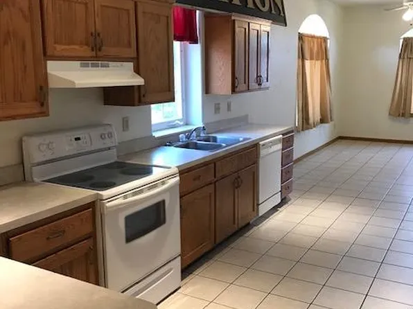 1019 Bluemont Ave, Manhattan, KS 66502