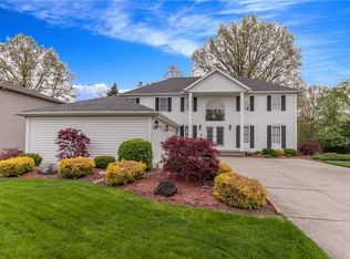 17135 Greenwood Dr, Strongsville, OH
