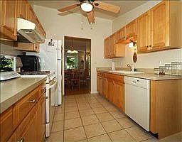 2nd image of 836 Sunrise Ct
