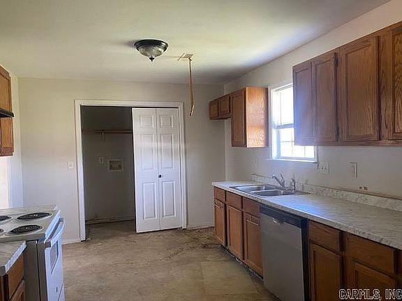 4th image of 506 Sagebrush Ln