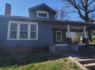 1004 Caldwell St, Greensboro, NC 27406