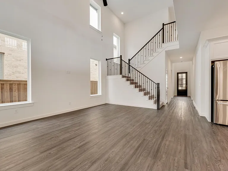 15543 Fringe Tree Rd — Photo 3