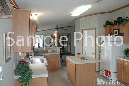 2nd image of 106 Fort Johnson Dr