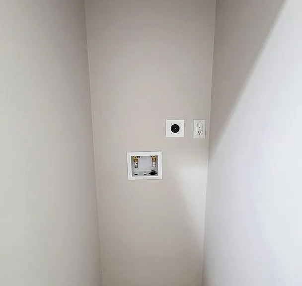 r7651 — Photo 16