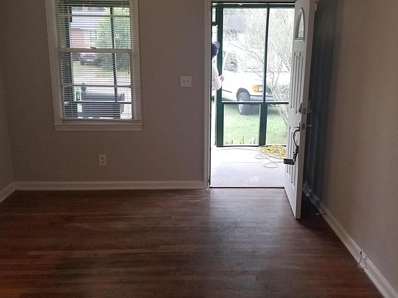 2nd image of 539 W 66th St