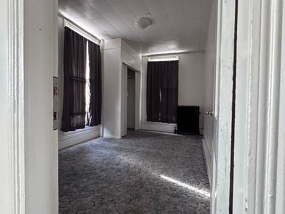 2nd image of 187 E Main St #2