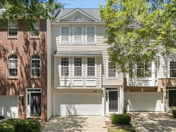 6843 Middleboro Dr, Raleigh, NC 27612