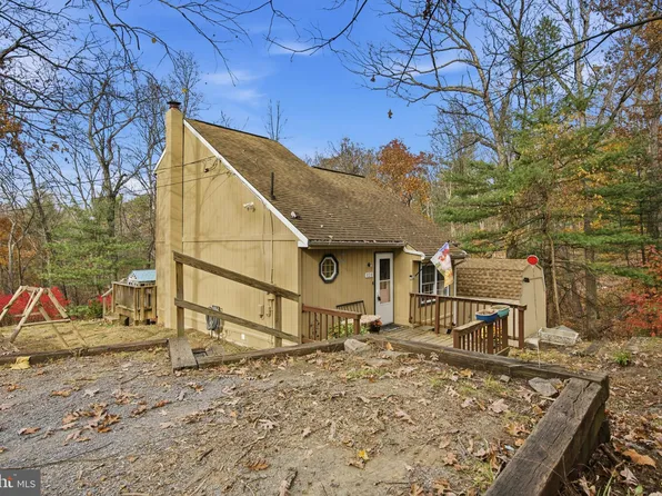 128 Hemlock Ln, Gerrardstown, WV 25420