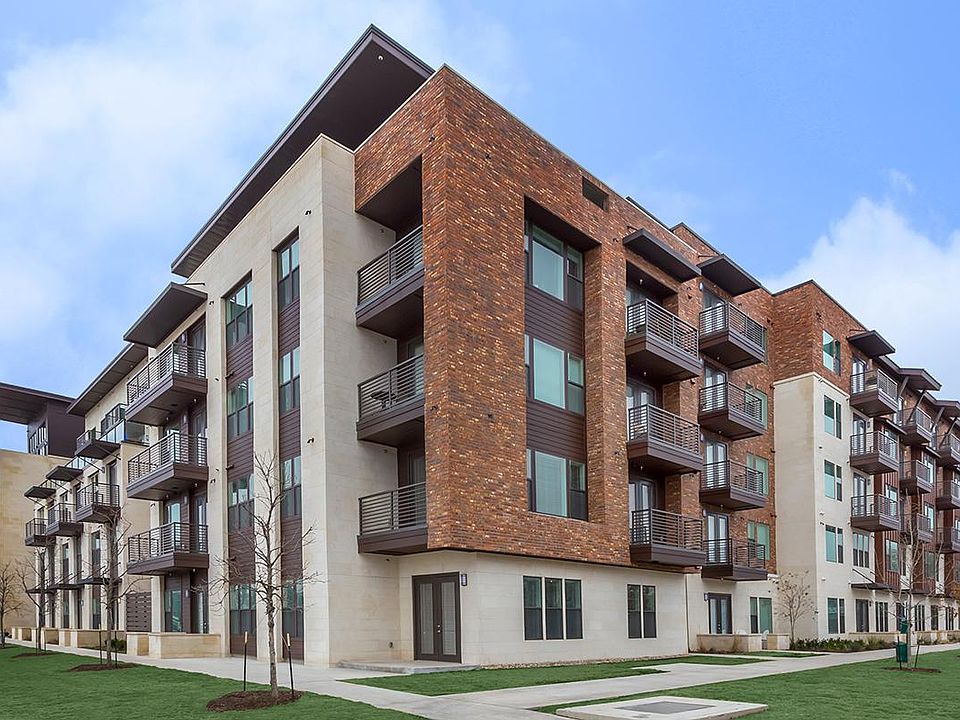 1st image of 2515 Elmont Dr APT 204