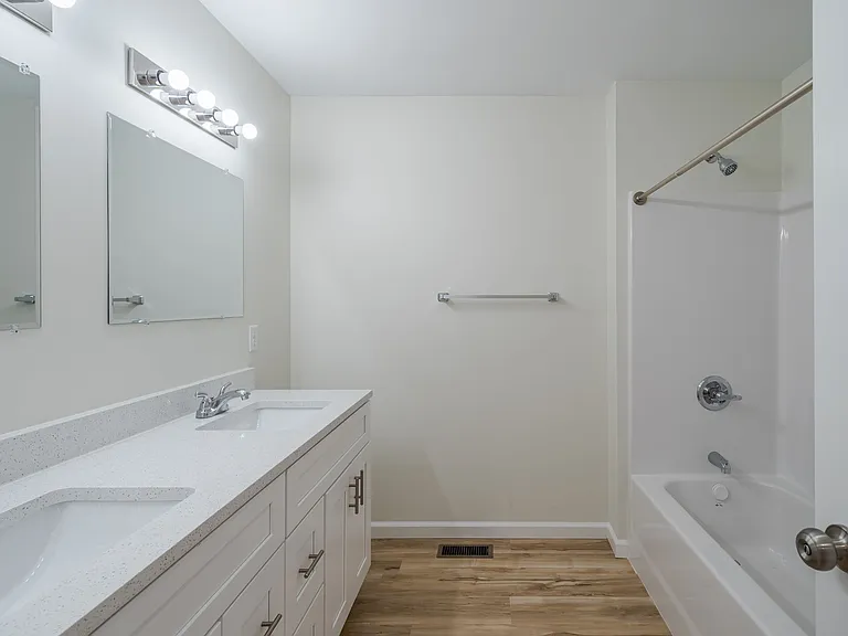Icon Townhomes — Photo 58