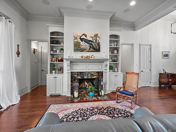 4th image of 3225 Grand Way Ave