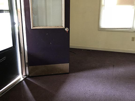 3rd image of 740 E State St APT 4