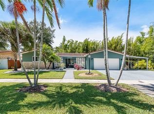 9350 SW 48th St, Miami, FL 33165