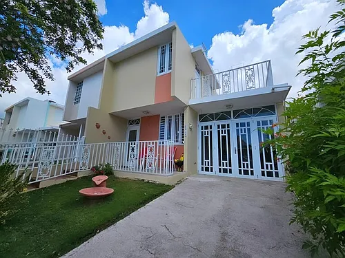 calle 6 Villa El Encanto #G 74 Photo 1