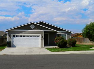 109 Ela Loop, Grandview, WA 98930