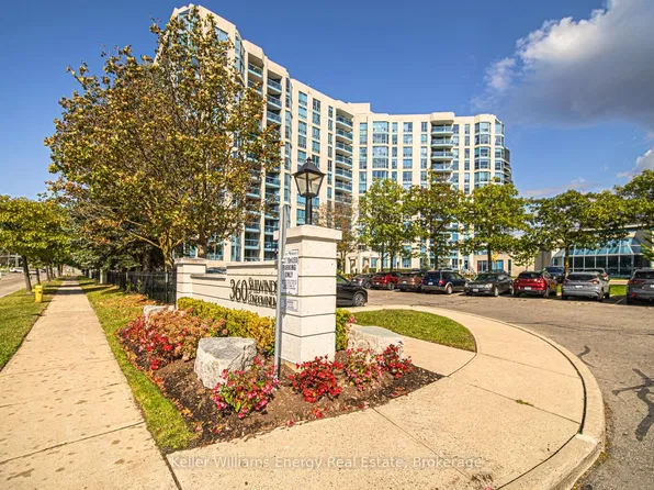 360 Watson St W #308, Whitby, ON L1N 9G2