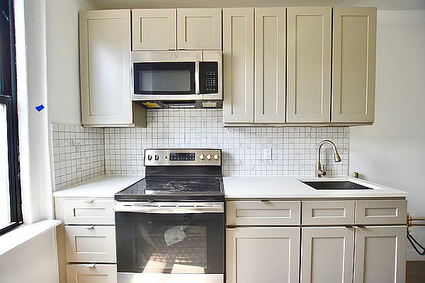 1st image of 50 Vermilyea Ave #25