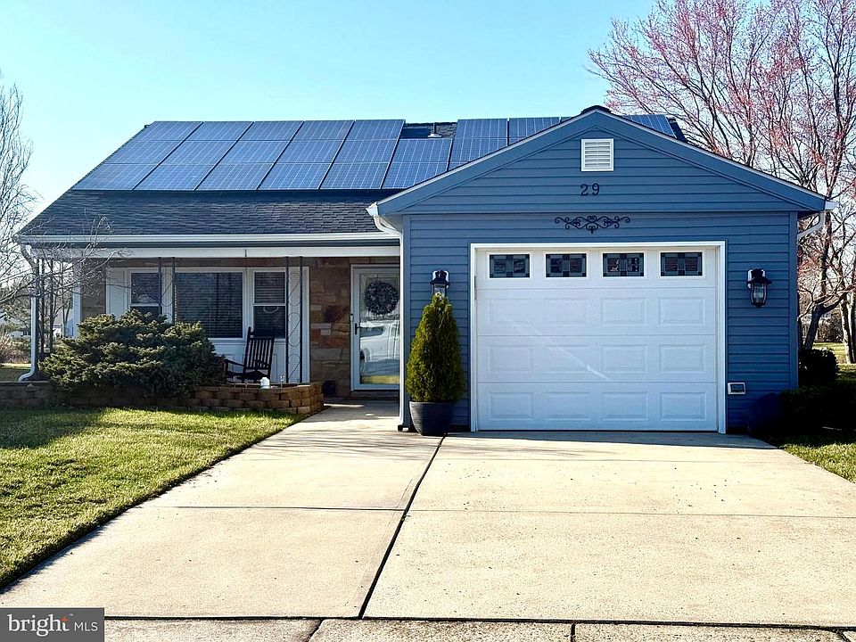 1st image of 29 Marlborough Dr