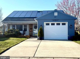 29 Marlborough Dr, Southampton, NJ 08088