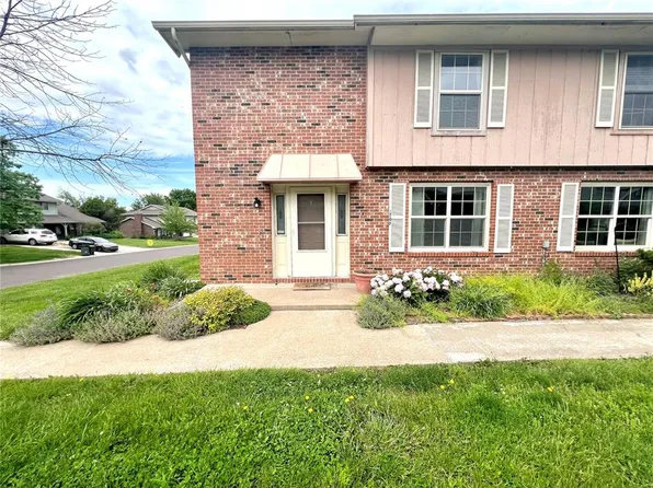 1700 Lakewood Dr, Columbia, MO 65202