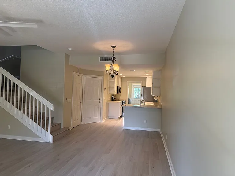 1603 Napoli Dr W — Photo 6