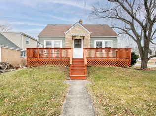 1001 Medinah St, Bensenville, IL 60106