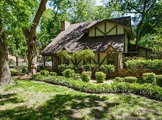 200 Silverwood Dr, Ovilla, TX 75154