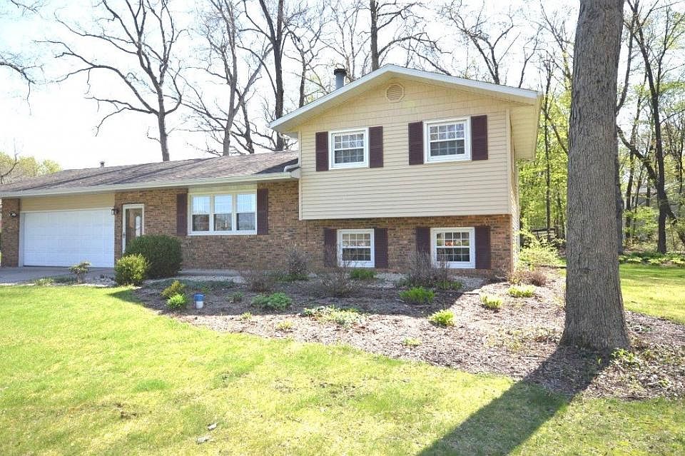 1st image of 51014 Woodhaven Dr