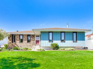 9444 Wildwood Dr, Highland, IN 46322