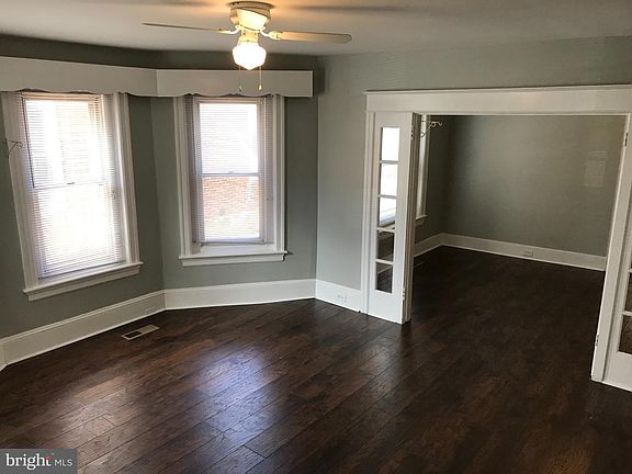 3rd image of 1337 71st Ave Unit 1
