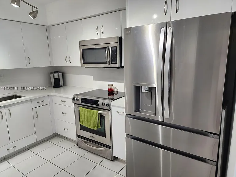 3530 Mystic Pointe Dr #2613 — Photo 9