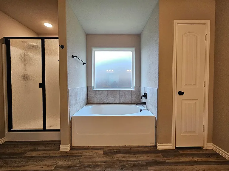 6811 Keechi Valley Dr — Photo 13
