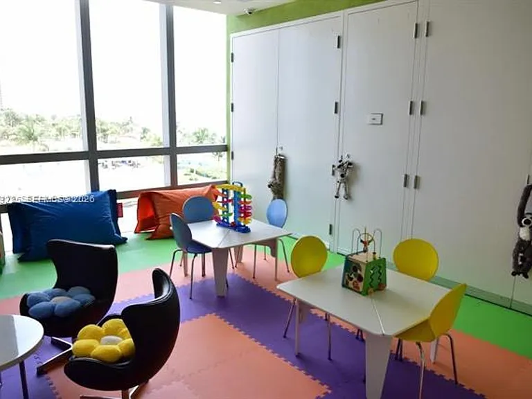 17475 Collins Ave #2802 — Photo 37