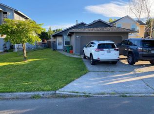 23360 NE Village Ct, Troutdale, OR 97060
