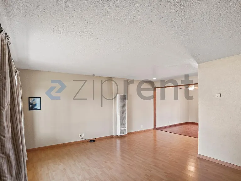 3298 Cropley Ave — Photo 6