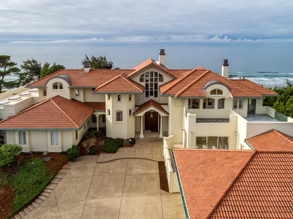 1723 NW Pacific St, Newport, OR 97365