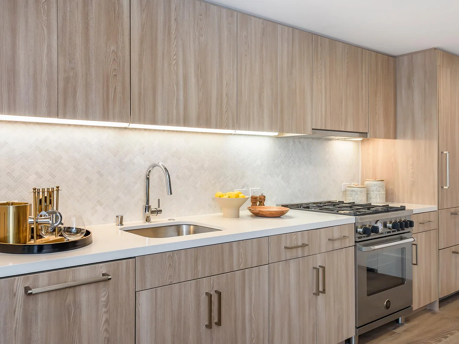 1 bed, 614 sqft, $4,700 — Photo 1